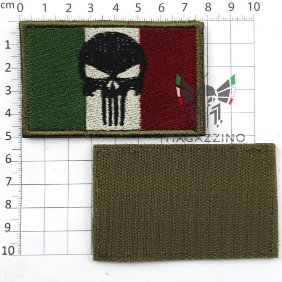 PATCH TOPPA RICAMATA MILITARE THE PUNISHER CON SFONDO BANDIERA ITALIANA