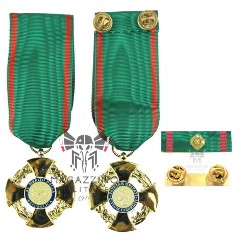 Italian Repubblic Merit Officer MRI OMRI Medal and / or ribbon