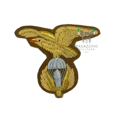 Embroidered crest for Alpini Paratrooper Officers, featuring durable materials and precise design.