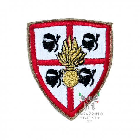 Embroidered shoulder patch of the Granatieri di Sardegna with velcro backing for easy attachment.