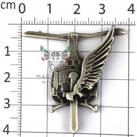 Spilla ufficiale dello Squadrone Elitrasportato Carabinieri Cacciatori di Calabria - Metallo invecchiato 4x4 cm